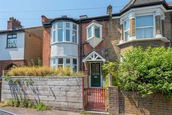 3 Bedroom Property To Rent In Ulverston Road, London, E17