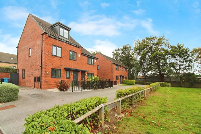 3 Bedroom Semi-Detached House For Sale In Kedrum Road, Hull, HU9
