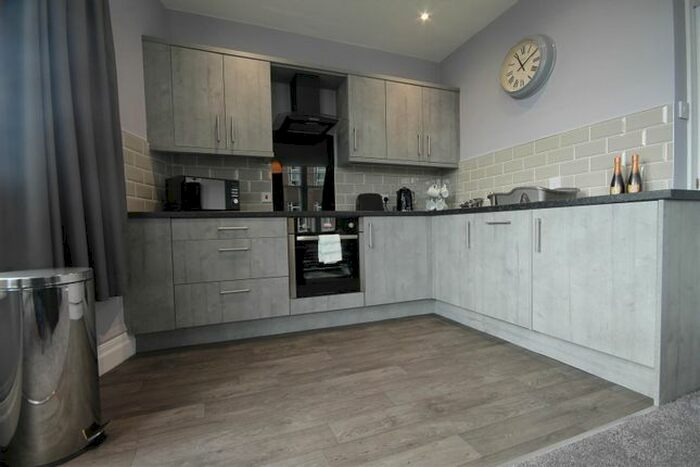 3 Bedroom Flat To Rent In Gallowgate Apartments, City Centre, NE1