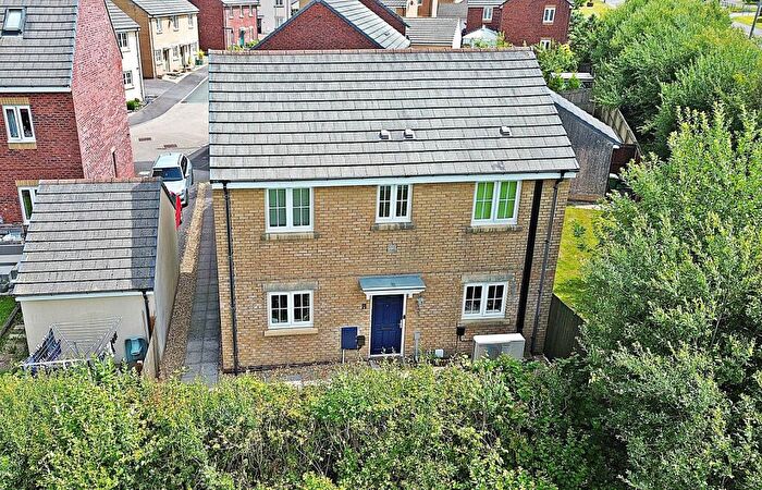 3 Bedroom Detached House For Sale In Lonydd Glas, Llanharan, Pontyclun, Rhondda Cynon Taff., CF72