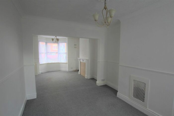3 Bedroom Terraced House To Rent In Westfield Road, Wellingborough, NN8