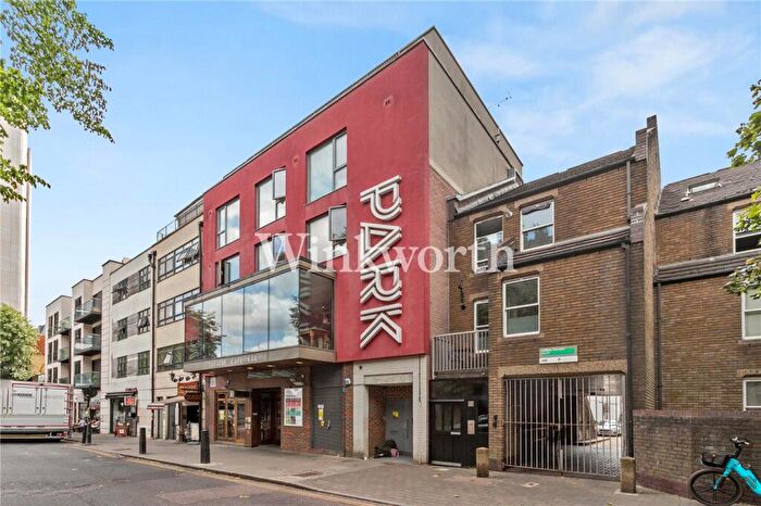 1 Bedroom Apartment To Rent In Clifton Terrace, Finsbury Park, N4