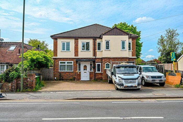 6 Bedroom Detached House To Rent In Aldershot Road, Guildford, Guildford, GU2