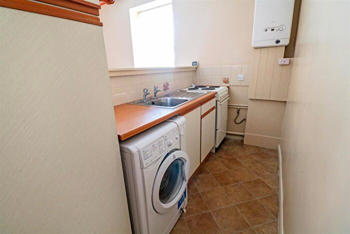 1 Bedroom Flat To Rent In Flat Millhouse Court, Dalton, Rotherham, S65