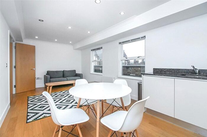 2 Bedroom Apartment To Rent In Redmans Road, London, E1