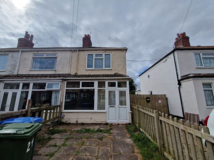 2 Bedroom End Of Terrace House To Rent In Waxholme Road, Withernsea, HU19