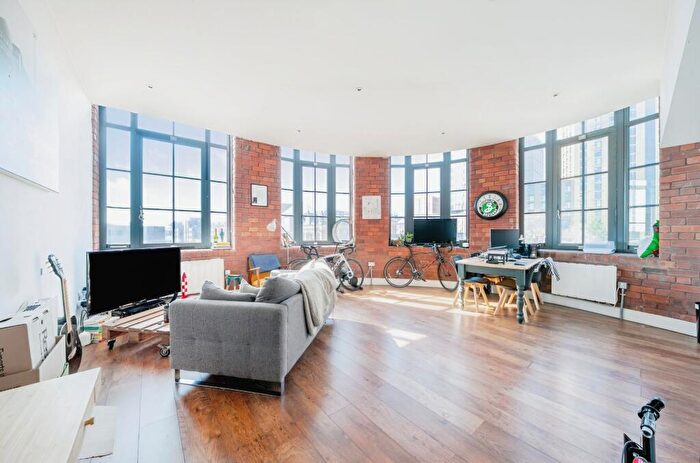 1 Bedroom Flat To Rent In Crispin Lofts, New York Road, Leeds, LS2