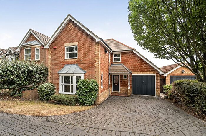 4 Bedroom Detached House For Sale In Peninsular Close, Camberley, Surrey, GU15