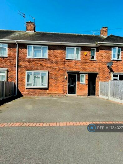 3 Bedroom Terraced House To Rent In Darnhall Crescent, Nottingham, NG8