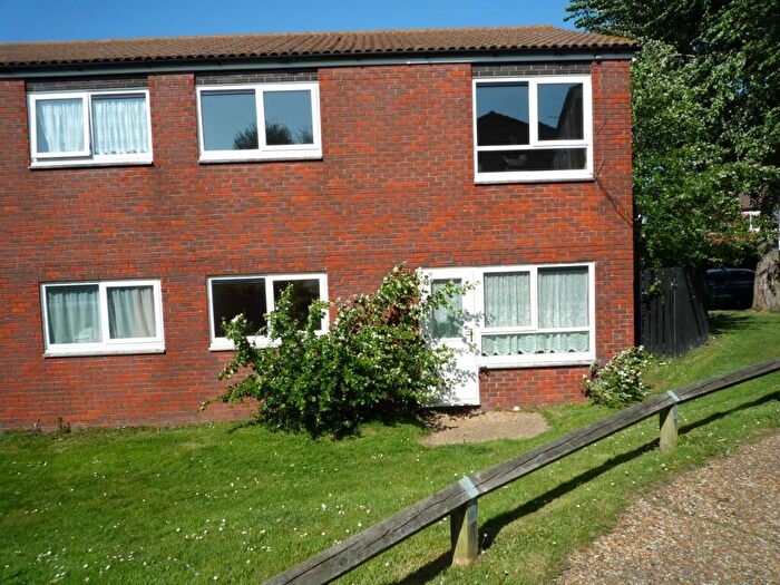 1 Bedroom Apartment For Sale In Kirkstall Close, Eastbourne, BN22