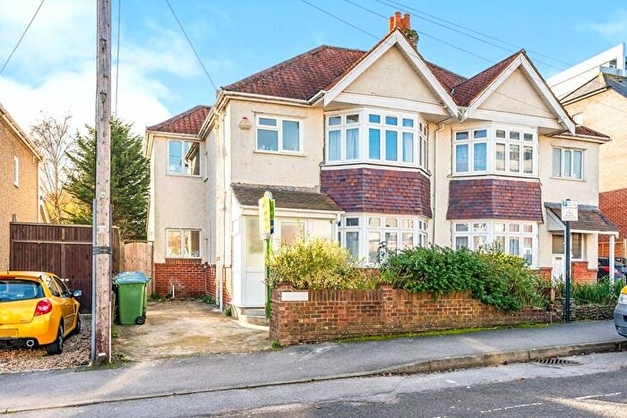 6 Bedroom House To Rent In Ripstone Gardens, Southampton, Hampshire, SO17