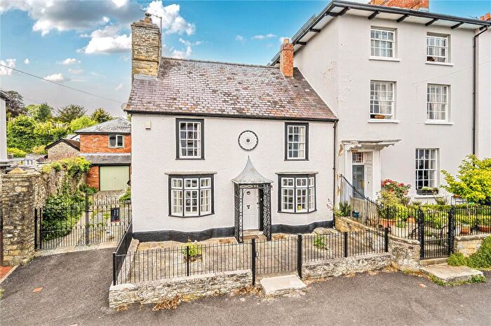 4 Bedroom End Of Terrace House For Sale In The Square, Kington, Herefordshire, HR5