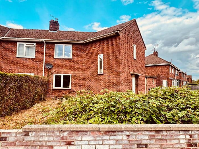 2 Bedroom Semi-Detached House For Sale In Eastern Avenue, Peterborough, PE1