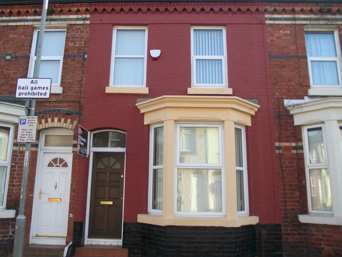 2 Bedroom House To Rent In Rossett Street, ***Available With Zero Deposit***, L6