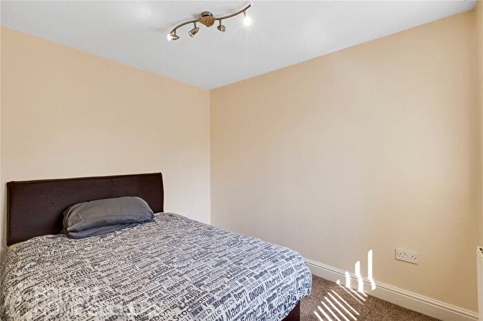 3 Bedroom Detached House For Sale In Wroe Place, Wyke, Bradford, West Yorkshire, BD12