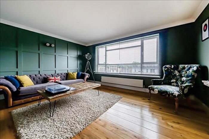 2 Bedroom Flat For Sale In Kent Lodge, Southfields, SW19