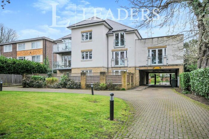 1 Bedroom Flat To Rent In Beckenham Grove, Shortlands, Bromley, BR2