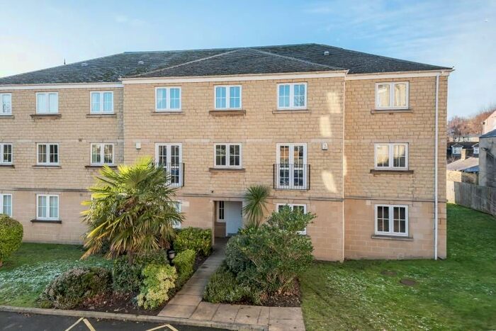 2 Bedroom Flat To Rent In Britannia Mews, Pudsey, Leeds, LS28