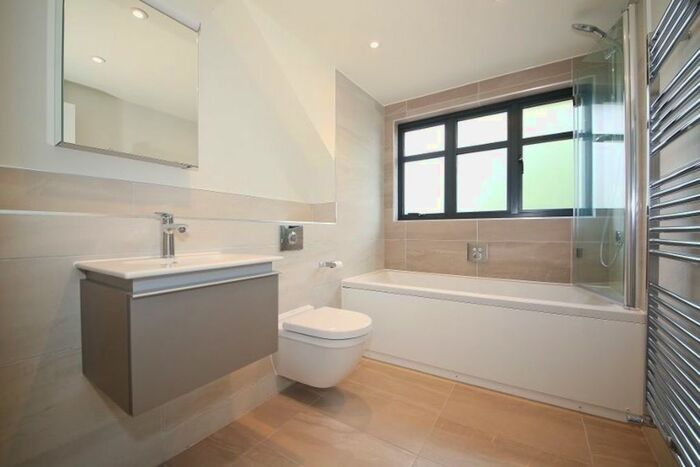 5 Bedroom Detached House To Rent In Knole Road, Sevenoaks, TN13