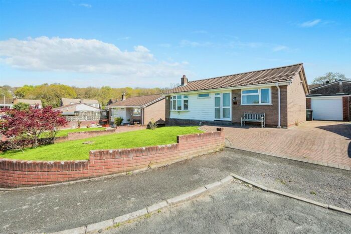 2 Bedroom Detached Bungalow For Sale In Burniston Close, Plympton, Plymouth, PL7