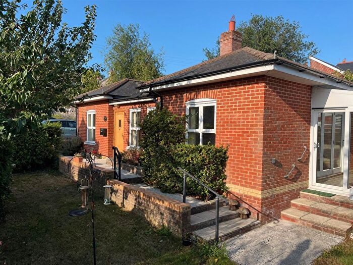 3 Bedroom Detached Bungalow For Sale In Jubilee Road, Swanage, BH19