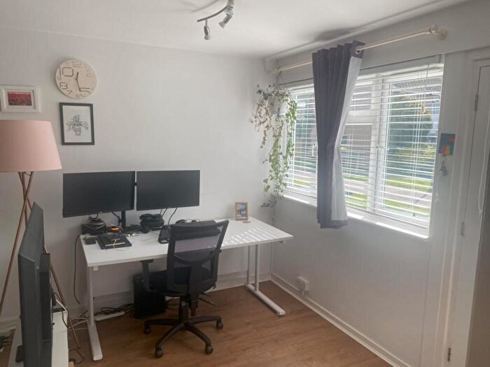 1 Bedroom Flat For Sale In Wheatfield Way, Chelmsford, CM1