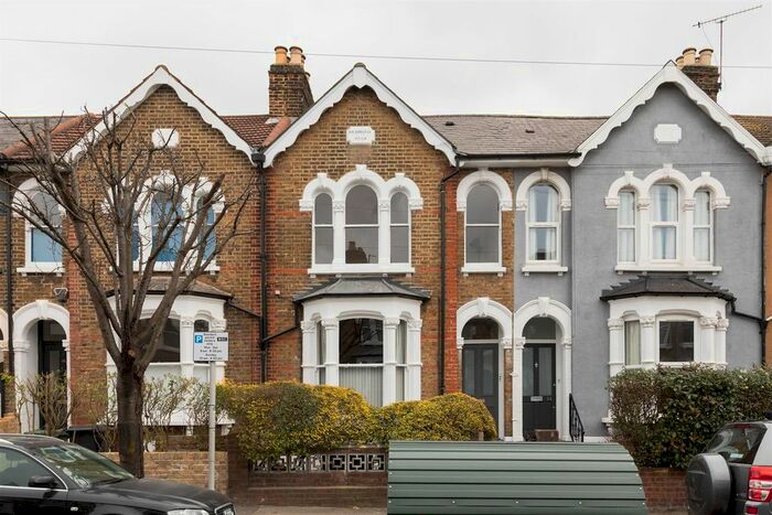 2 Bedroom Flat To Rent In Stainforth Road, London E17