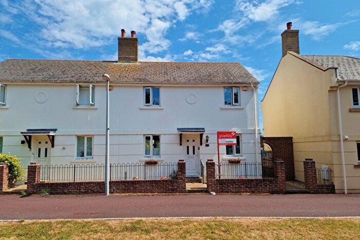 3 Bedroom Semi-Detached House For Sale In West Bay, DT6