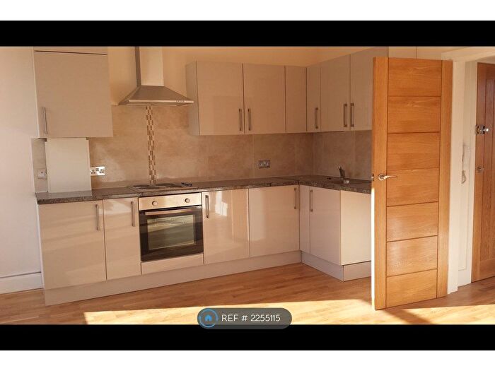 1 Bedroom Flat To Rent In Crystal Palace, London, SE19