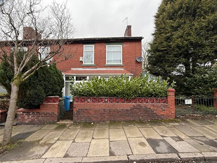 3 Bedroom End Of Terrace House For Sale In Fleet Street, Clarksfield, Oldham, OL4