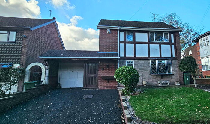 3 Bedroom Detached House For Sale In Sycamore Paddock Oakfield Road, Wordsley, Stourbridge, West Midlands, DY8