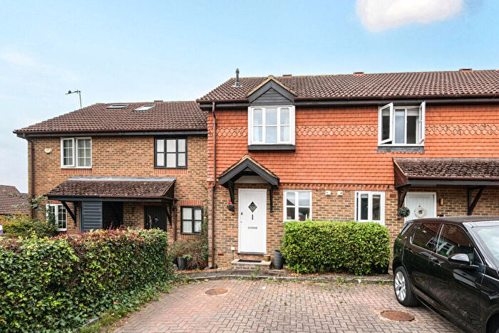 2 Bedroom Terraced House For Sale In Coleridge Close, Twyford, Reading, Berkshire, RG10