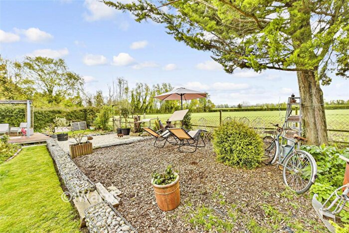 3 Bedroom Detached Bungalow For Sale In North Street, Sheldwich, Kent, ME13