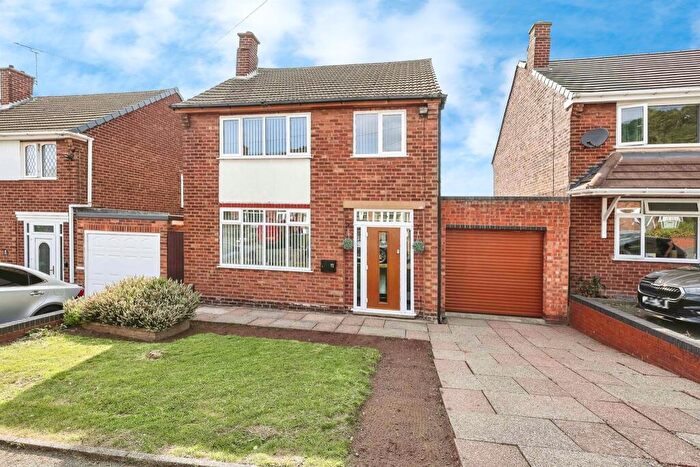 3 Bedroom Detached House For Sale In Crendon Road, Rowley Regis, B65