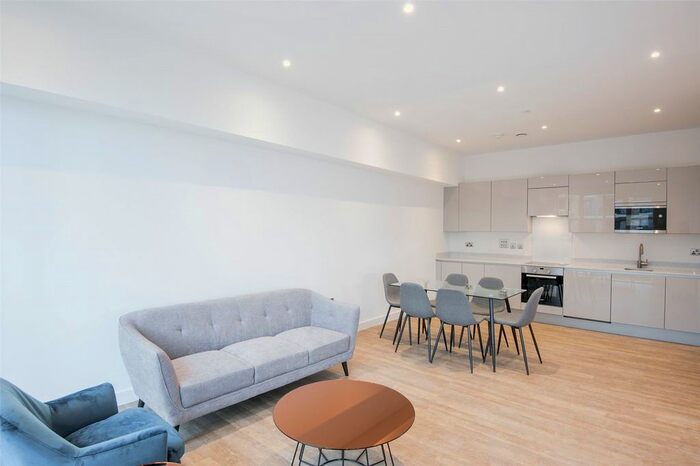 3 Bedroom Flat To Rent In Maritime Street, London, SE16