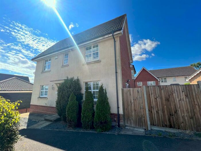 3 Bedroom Semi-Detached House To Rent In Kestrel Drive, Stowmarket, IP14