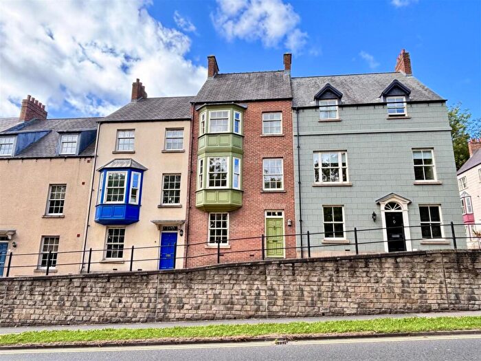 4 Bedroom Town House For Sale In Highgate, Durham City, DH1