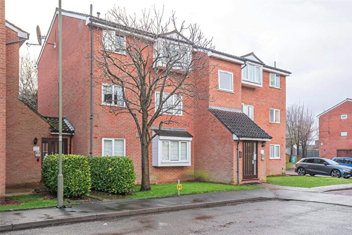 1 Bedroom Apartment For Sale In Cambridge Gardens, London, N10