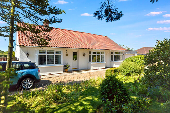 2 Bedroom Detached Bungalow For Sale In Kenwood, Raithby-cum-Maltby, LN11