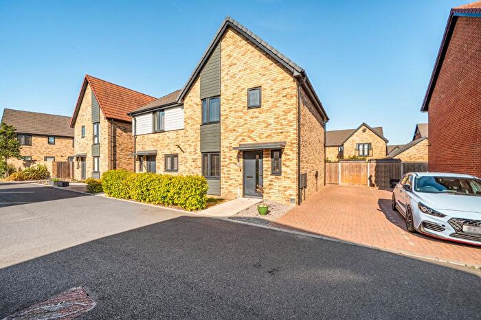 3 Bedroom Semi Detached House For Sale In Tonite Lane, Faversham, Kent, ME13
