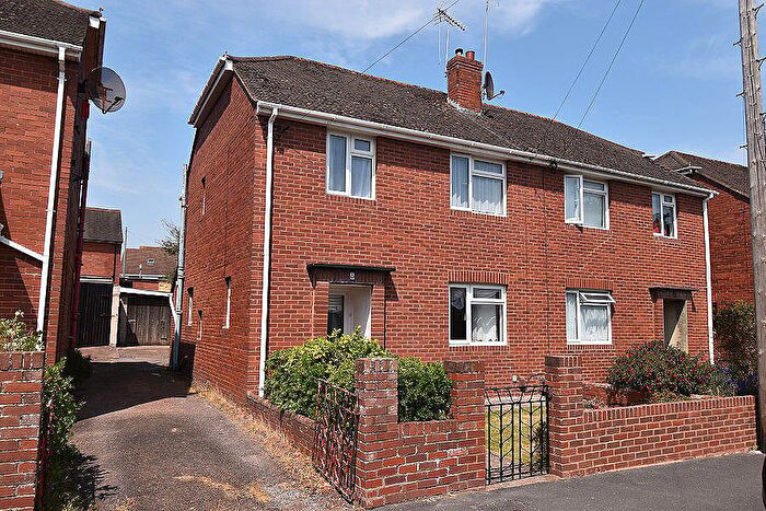 3 Bedroom Semi Detached House For Sale In Kingsway, Heavitree, Exeter, EX2