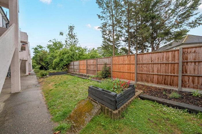 2 Bedroom Flat To Rent In Chinbrook Road London, SE12