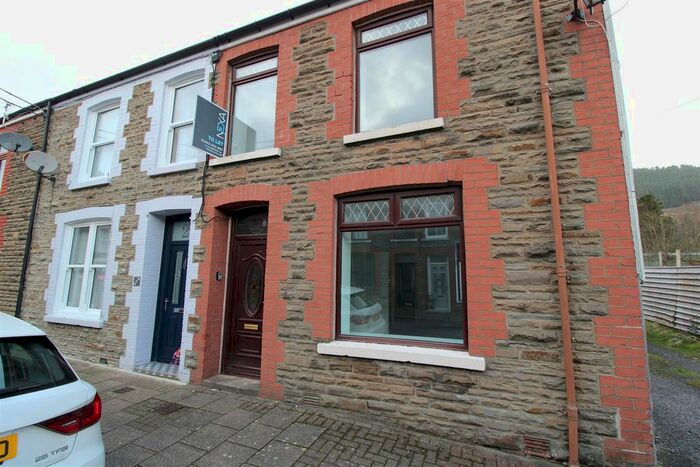 3 Bedroom Property To Rent In David Street, Treherbert, Treorchy, CF42