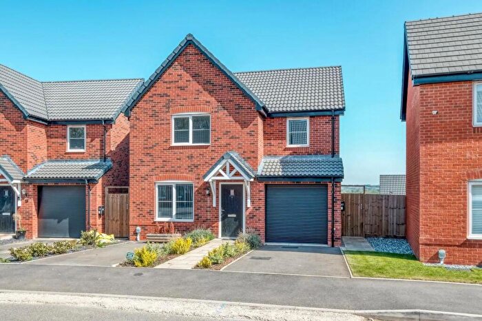 4 Bedroom Detached House For Sale In Ossett Drive, Redditch, B97
