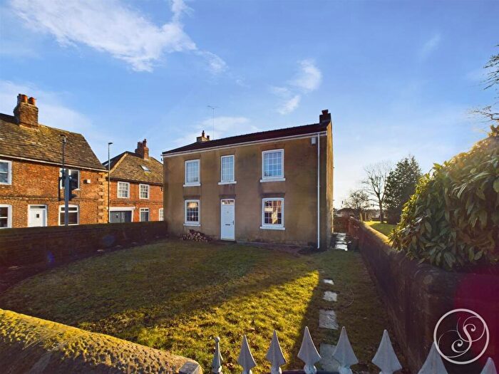 3 Bedroom Detached House For Sale In Selby Road, Leeds, LS15