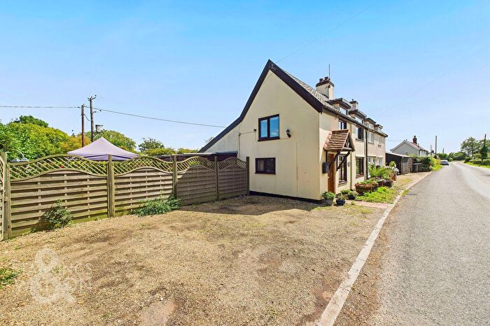 2 Bedroom Cottage For Sale In Stradbroke Road, Brundish, Woodbridge, IP13