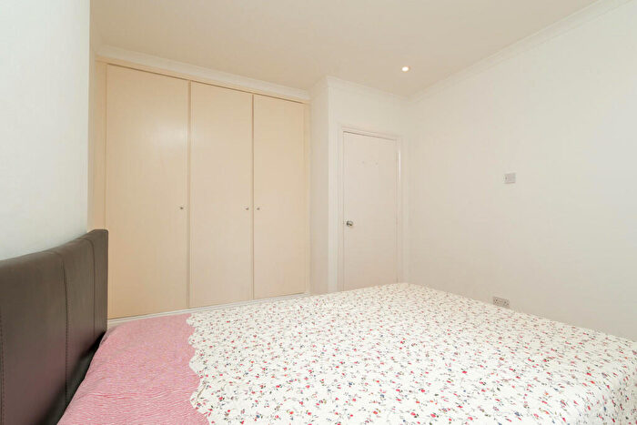 2 Bedroom Apartment To Rent In Scott Ellis Gardens, NW8