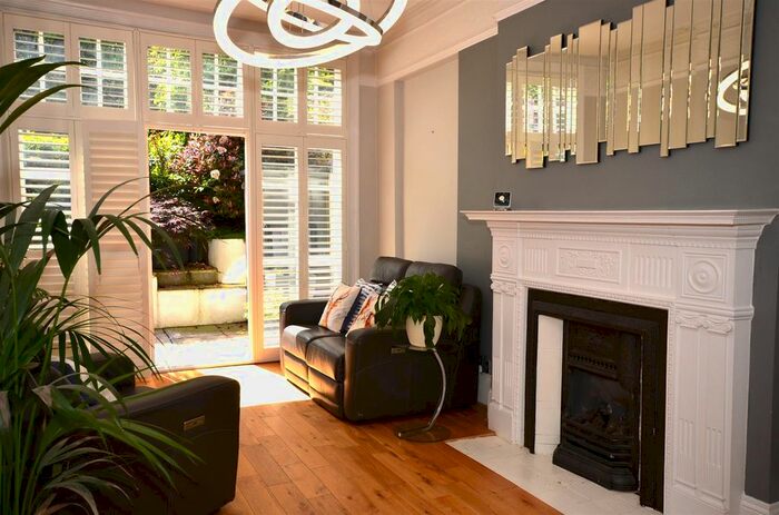 1 Bedroom Flat To Rent In Woodland Rise, London, N10