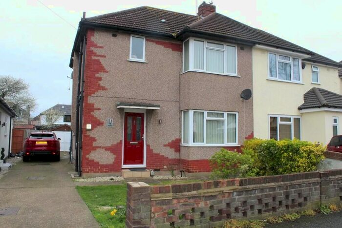 4 Bedroom Semi-Detached House To Rent In Coronation Drive, Hornchurch, Essex, RM12