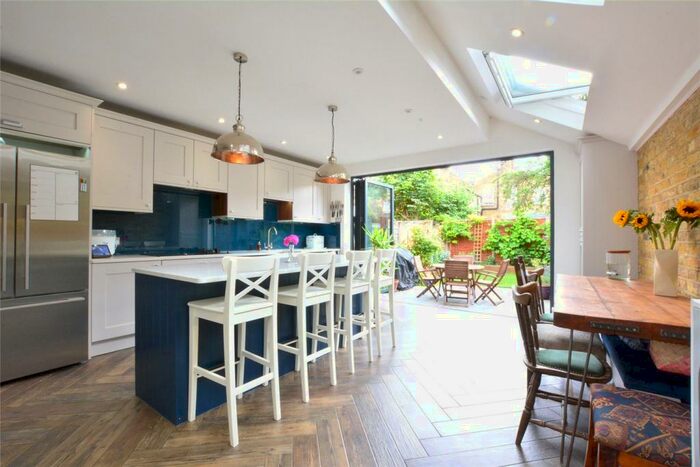4 Bedroom Terraced House To Rent In Leathwell Road, Deptford, London, SE8
